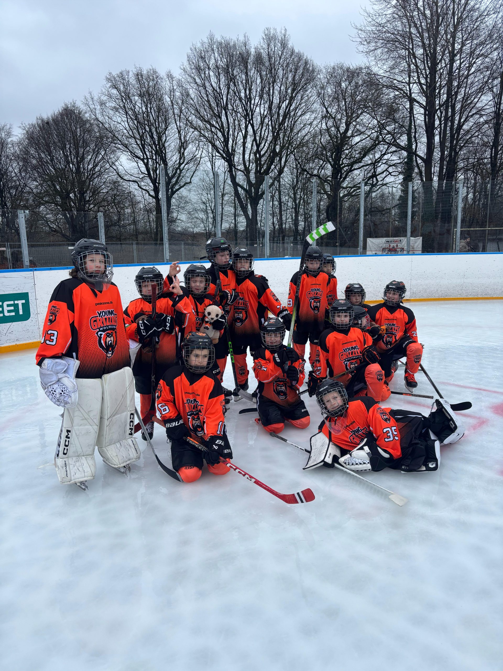 Wasser, Wind und Wille: U9 trotzt den Elementen in Hamburg