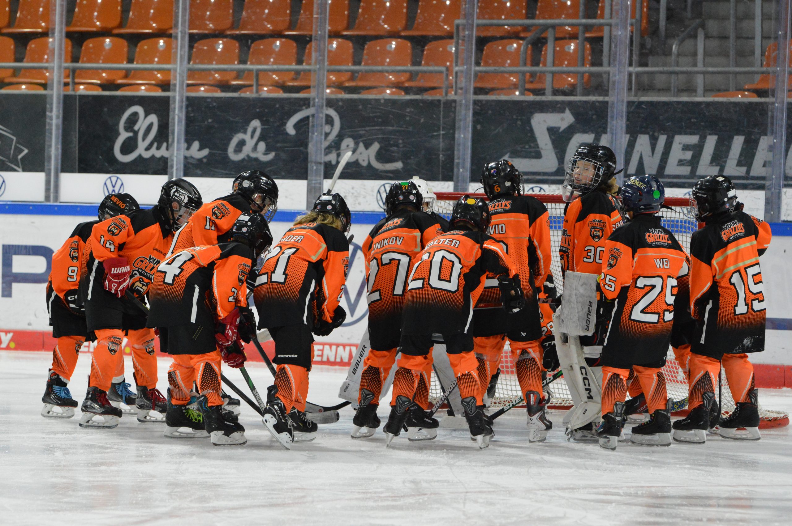 Klein­schüler der Young Grizzlys hellwach trotz früher Stunde